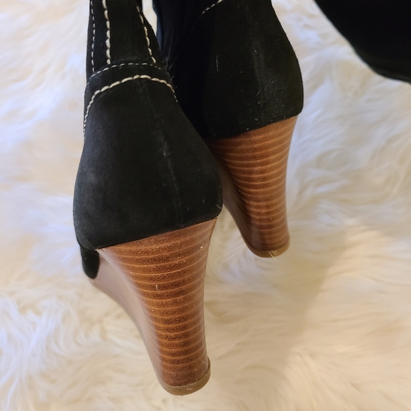 Suade Boots - Picture 4 of 9